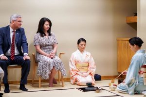 お茶会 Tea ceremony