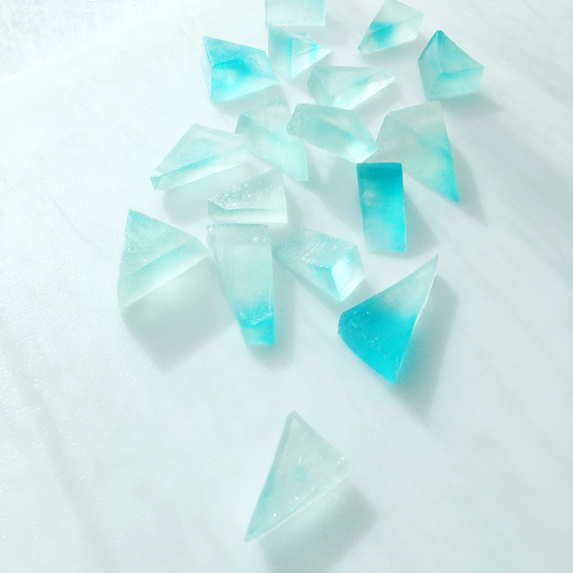 薄氷　thin layer ice