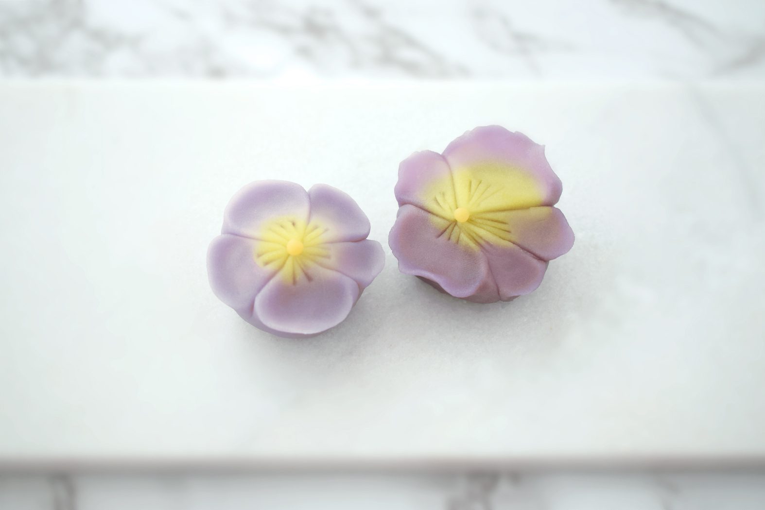 練り切り　すみれ