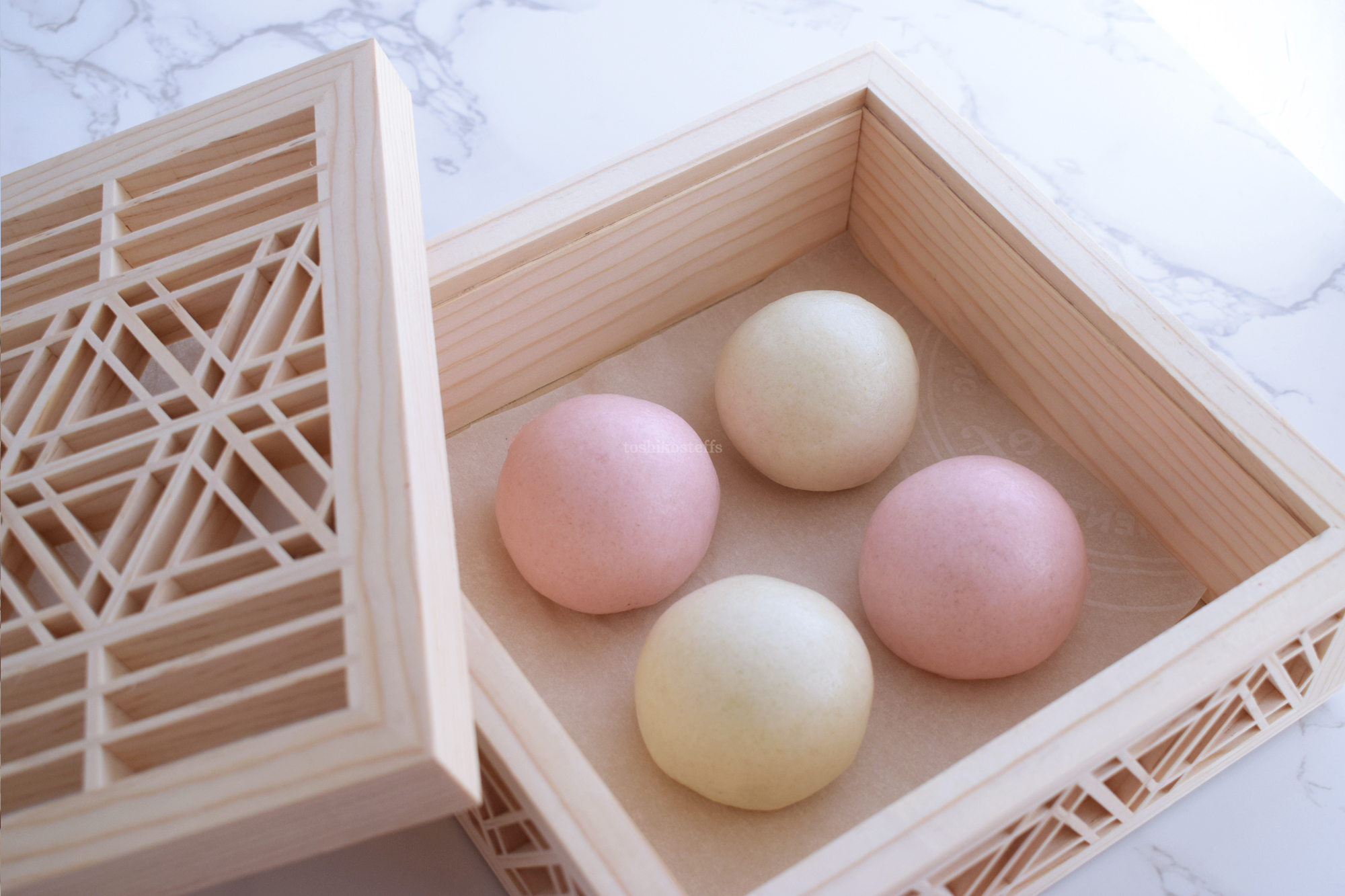 紅白まんじゅう